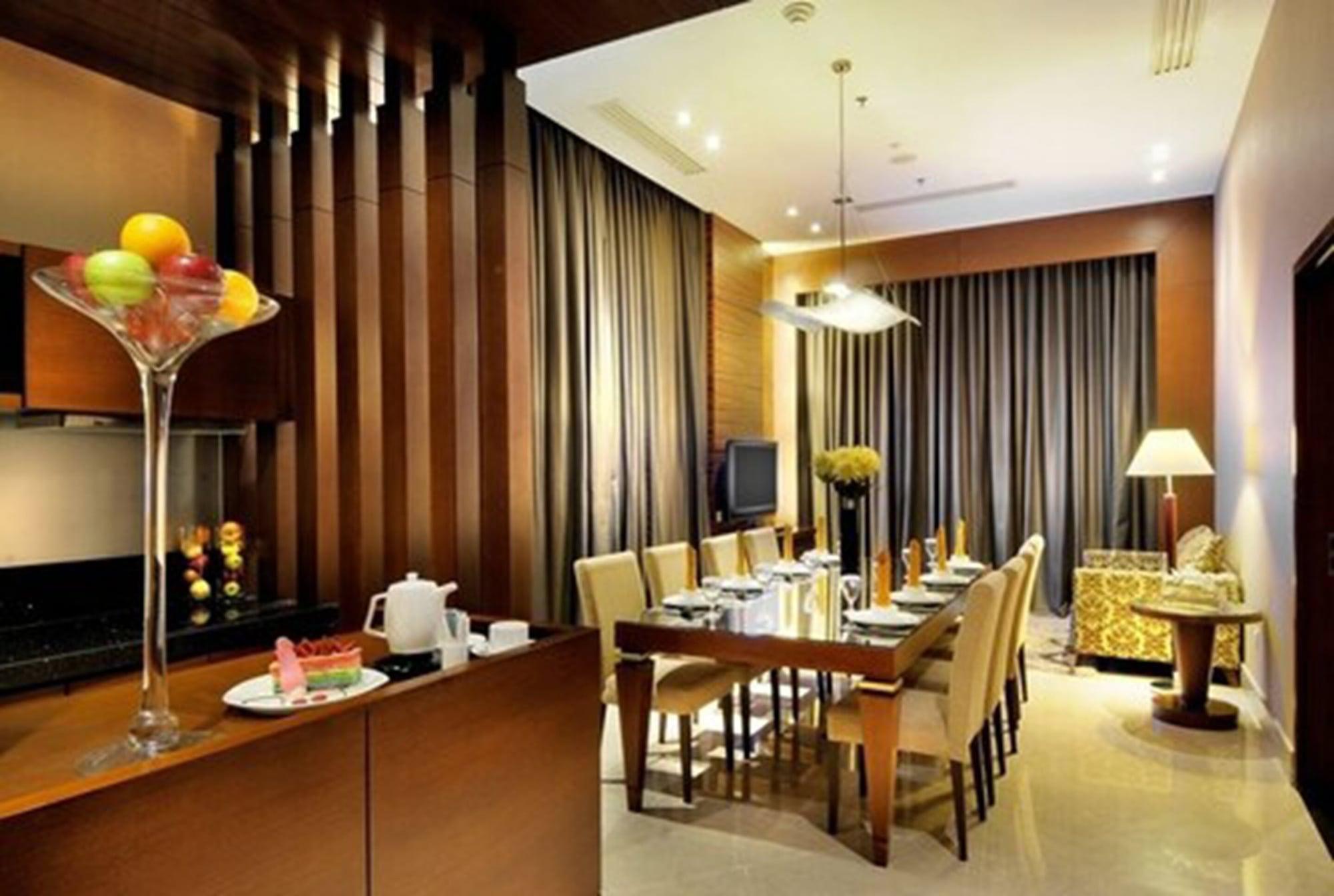 The Luxton Bandung Hotel Bagian luar foto
