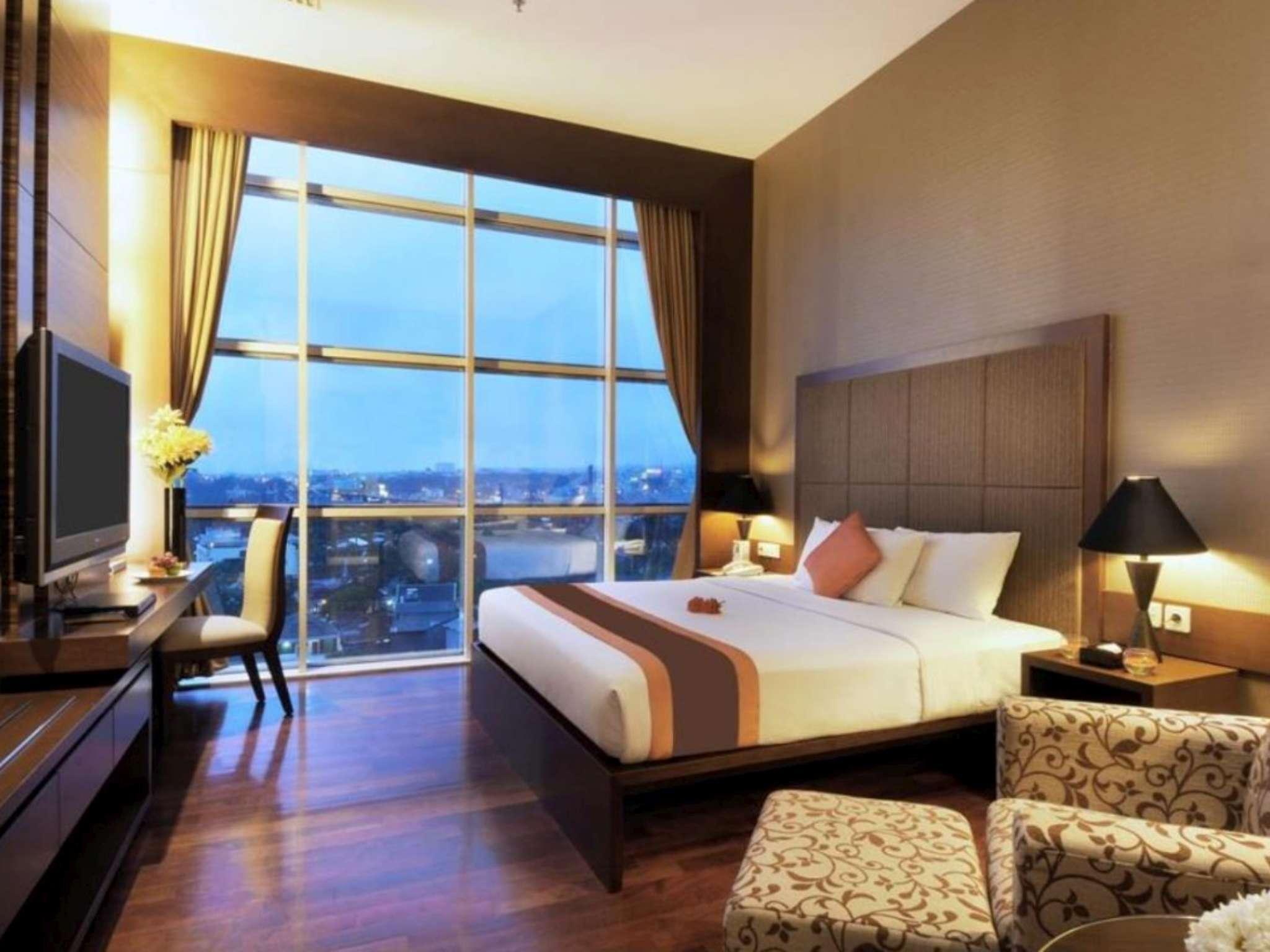 The Luxton Bandung Hotel Bagian luar foto