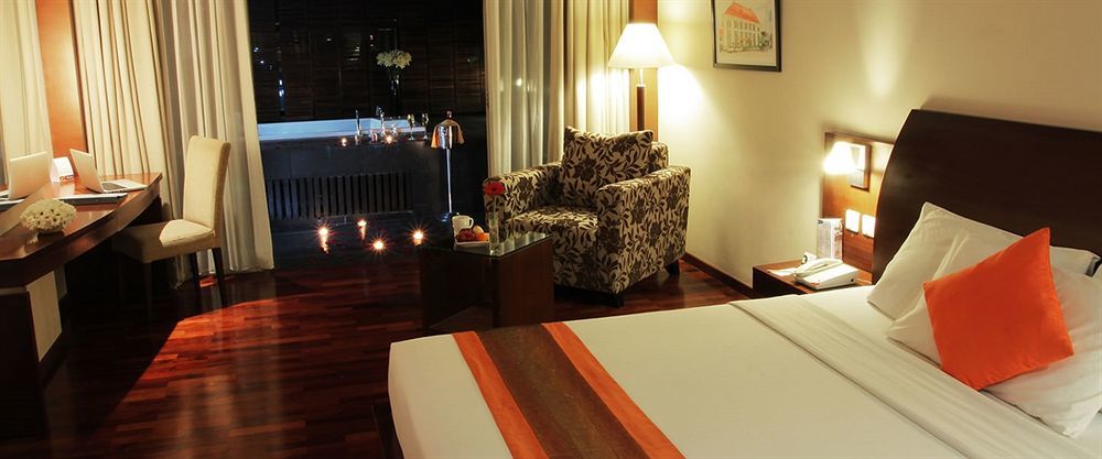 The Luxton Bandung Hotel Bagian luar foto